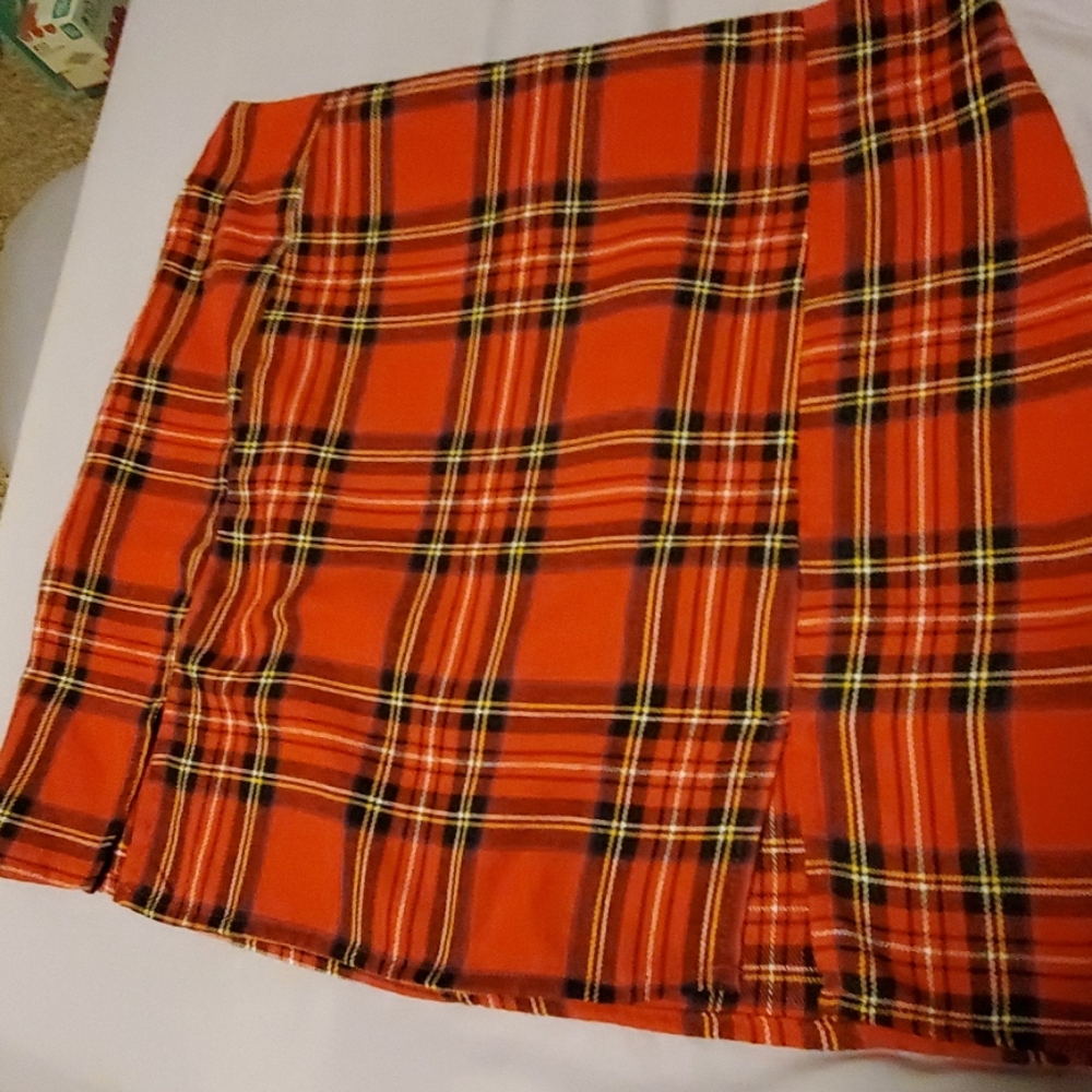 Red skirt